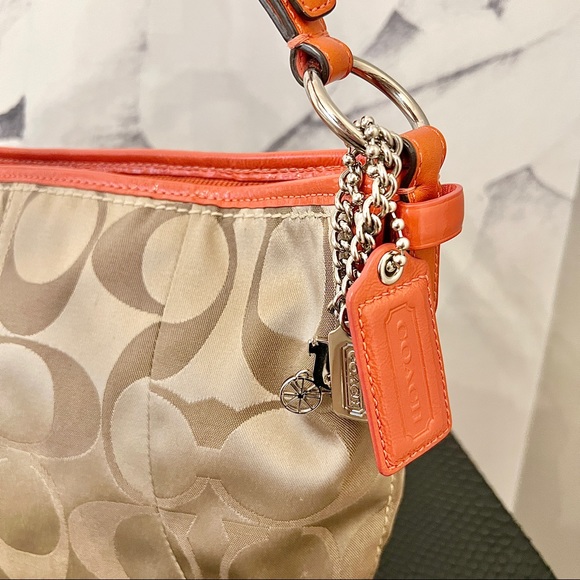 NWOT Coach SHOULDER BAG Canvas Purse with Coral Leather Strap - Picture 4 of 13